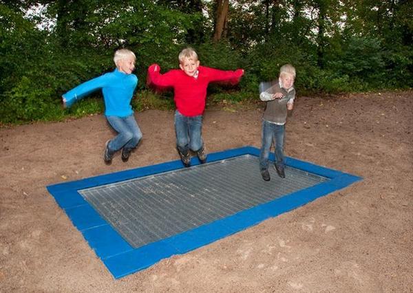 Trampolin - lille, se om sportsleg her...